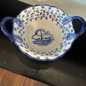 Blue and White Decorative 2 handle  vintage Bowl Delft style bowl with windmill